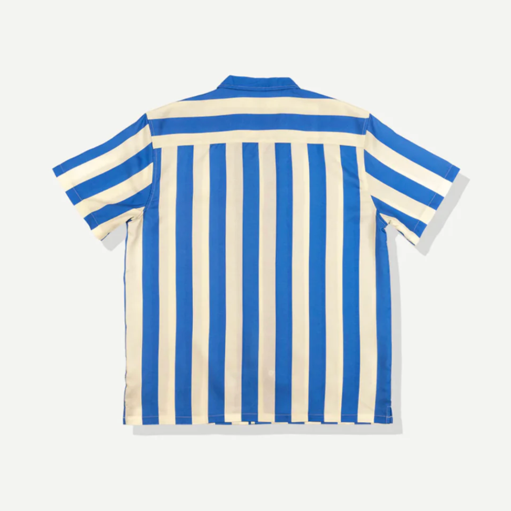 Travel Buttonup